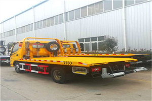 鹿城区附近拖车救援搭电