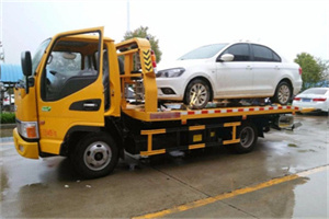 鹿城区附近拖车救援24小时服务热线